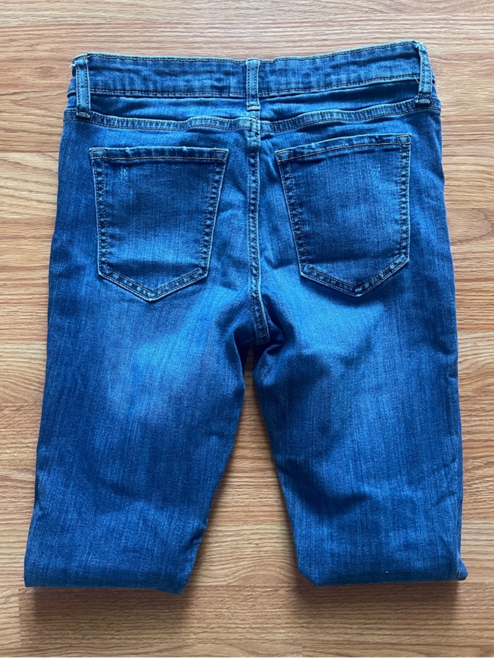 GAP Women's Dark Blue Skinny Jeans - Picture 4 of 4